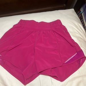 Lululemon 4” low rise hotty hots